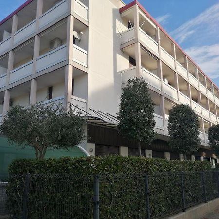 Condominio Quadrangolo-Gemini Bibione Eksteriør bilde